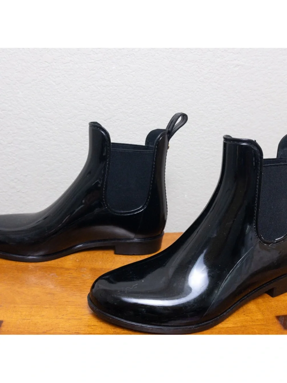Sam Edelman Tinsley Chelsea Rain Boot 8 Black Glossy Ankle Waterproof Slip On